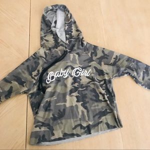 A’GACI Baby Girl Camo Crop Hoodie Sz L